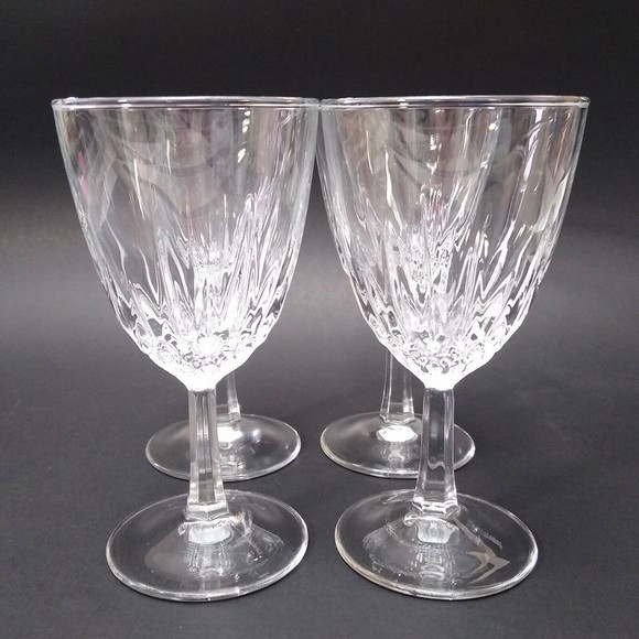CRISTAL D'ARQUES-DURAND 5" Wine Glasses DIAMONT (Diamond) pattern Set of 4 - Picture 1 of 6
